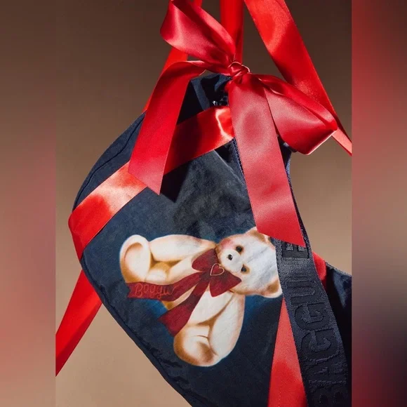 BAGGU UO Exclusive Teddy Bear Medium Nylon Crescent Bag NWT - Picture 1 of 8